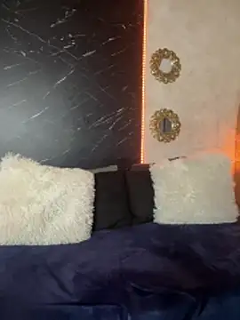 Alana_Stone Adlı Modelin Canlı XXX Sohbeti