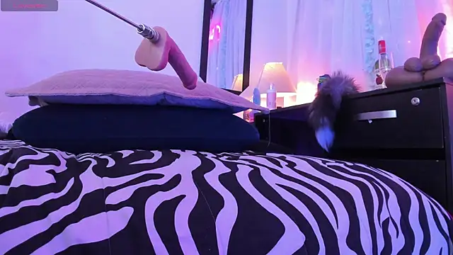 Venus_R0se Chat XXX in diretta