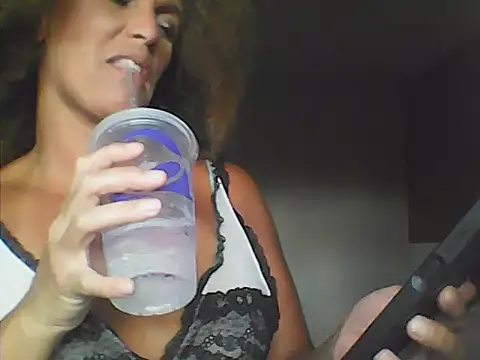 sarahkat86 লাইভ XXX চ্যাট