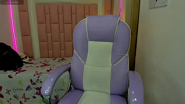 Klaret_Toy – Naživo XXX chat