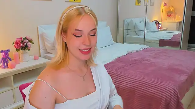 serene_land's Live XXX Chat
