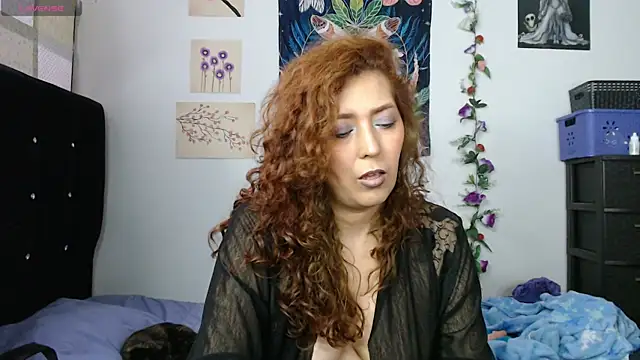 ZayraMoon_12 élő XXX-chatje