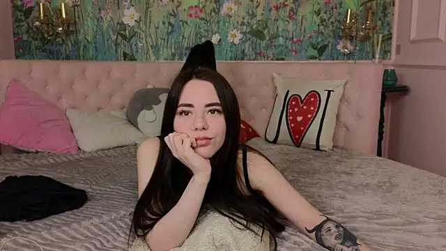IvoryWood_ Adlı Modelin Canlı XXX Sohbeti