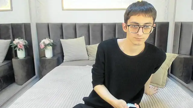 XXX chat uživo modela RonBevs