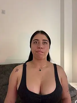 Chat XXX en directo de KallyMyller1