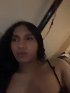 slutty_aki Chat XXX live