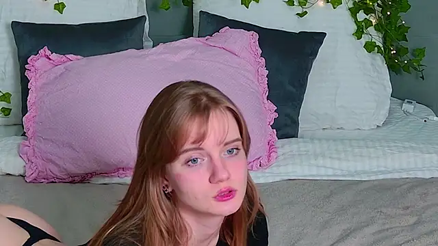 ElfieWhite élő XXX-chatje