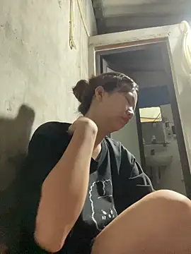 -Lyly_ – Naživo XXX chat