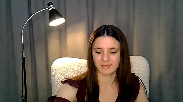 KiraHoney's Live XXX Chat