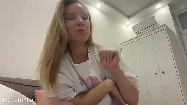 AIicaparkerc Chat XXX in diretta