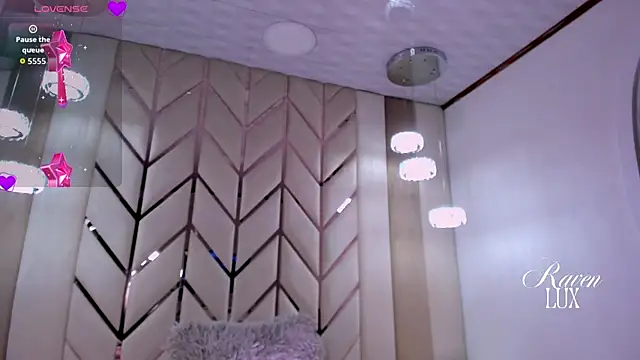 Raven_Luxx 现场XXX聊天