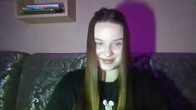 BratzDollVibes' Live XXX Chat