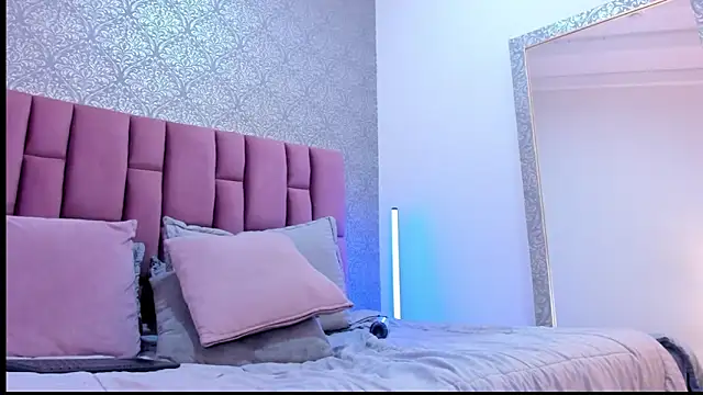 Czat XXX na żywo – DianaRed_