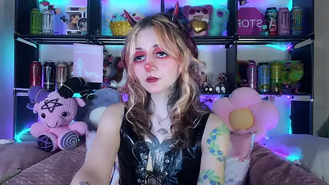 _Devill_Baby élő XXX-chatje