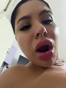 Elara_Luxe 라이브 XXX 채팅