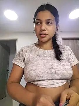 Eimy-04 Adlı Modelin Canlı XXX Sohbeti
