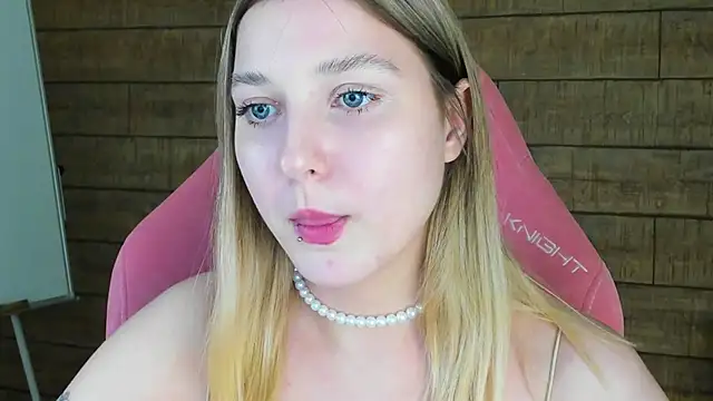 TinnaBurton Live XXX-chat