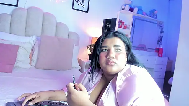 Chat XXX ao vivo de NaomiAsha