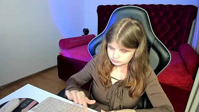 ChloeHalsesn Live XXX chat