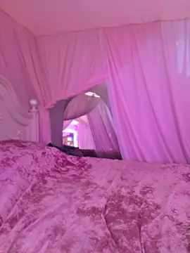 ItsAuroraBorealis Шоу с уебкамера