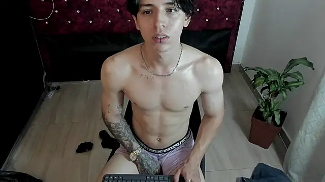 Angel_Miguel_1's Live XXX Chat