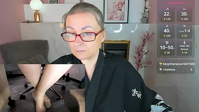Alexandra_Kind élő XXX-chatje