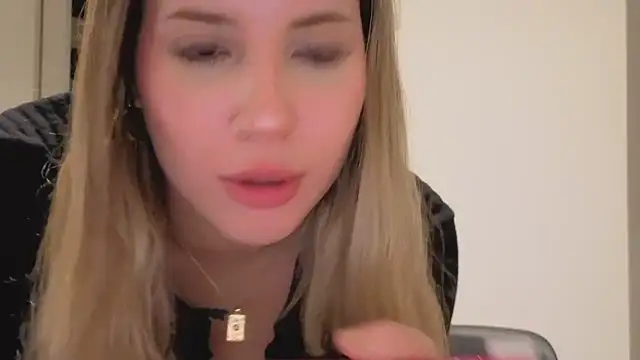 Chat XXX ao vivo de Lolykush
