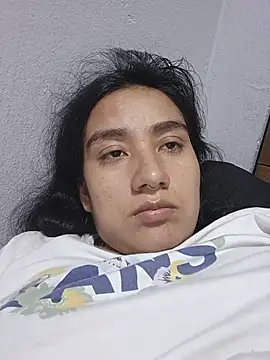 Živý XXX chat Hellen_Alex