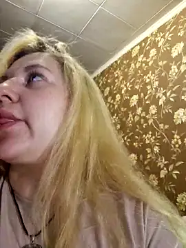 LianaJu's Live XXX Chat