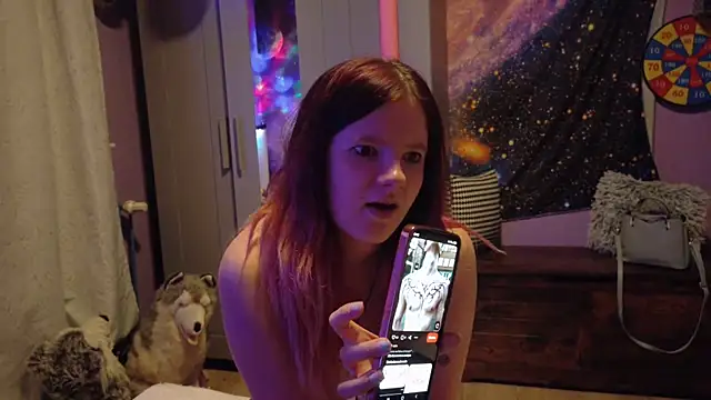 HornyCatXO Chat XXX in diretta
