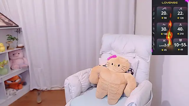 August_cat – Naživo XXX chat