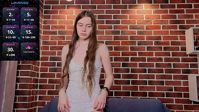 MyrtaMcclaney Live XXX Chat