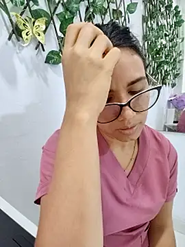 alanahot94 现场XXX聊天