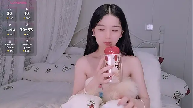 XXX chat uživo modela BingLin-