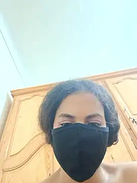 chochabella Adlı Modelin Canlı XXX Sohbeti