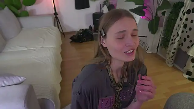 Czat XXX na żywo – lisa_schiele