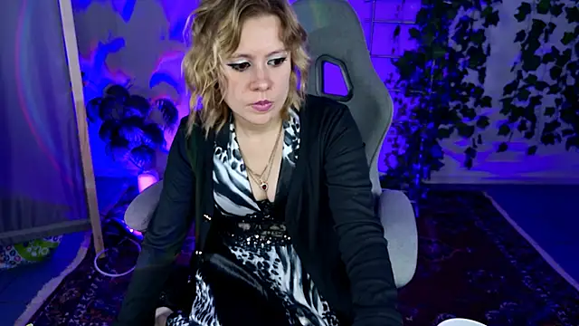 Kumiho_7777's Live XXX Chat