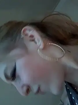 Lina-420 Live XXX-Chat
