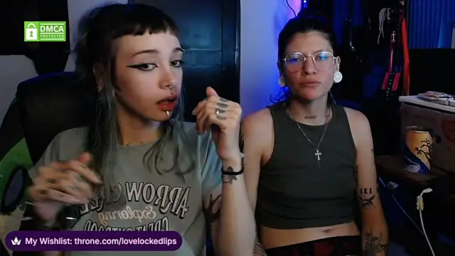 Chat XXX en directo de lovelockedlips
