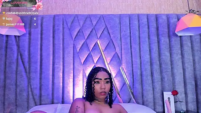 SkylerBloomm's Live XXX Chat