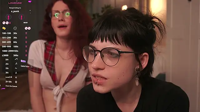 TeaseDealer Live XXX Chat