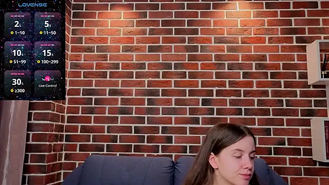 Chat XXX en directo de MyrtaMcclaney