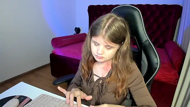 Czat XXX na żywo – ChloeHalses