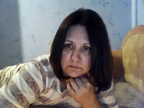 LockyCharm111 Chat XXX in diretta