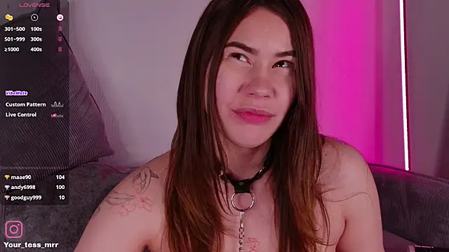 Chat +18 de your_tess ao vivo