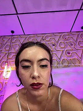 MelanyyJhonson15's Live XXX Chat