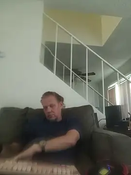 yourMasterisBored's Live XXX Chat