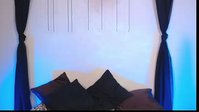 Agatha_Tenebris' Live XXX Chat