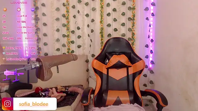 sofiacurvy_45n Live XXX chat