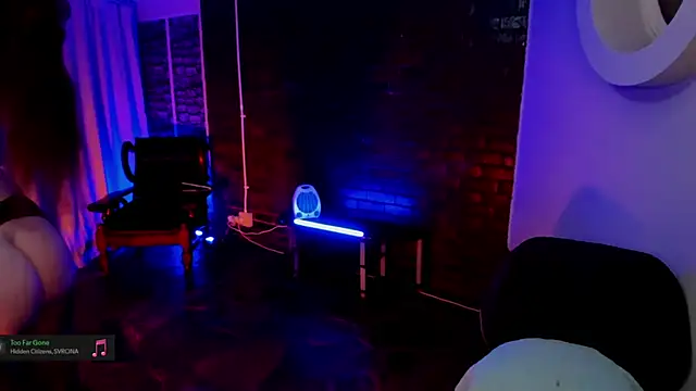 cee2nv 即時 XXX 聊天